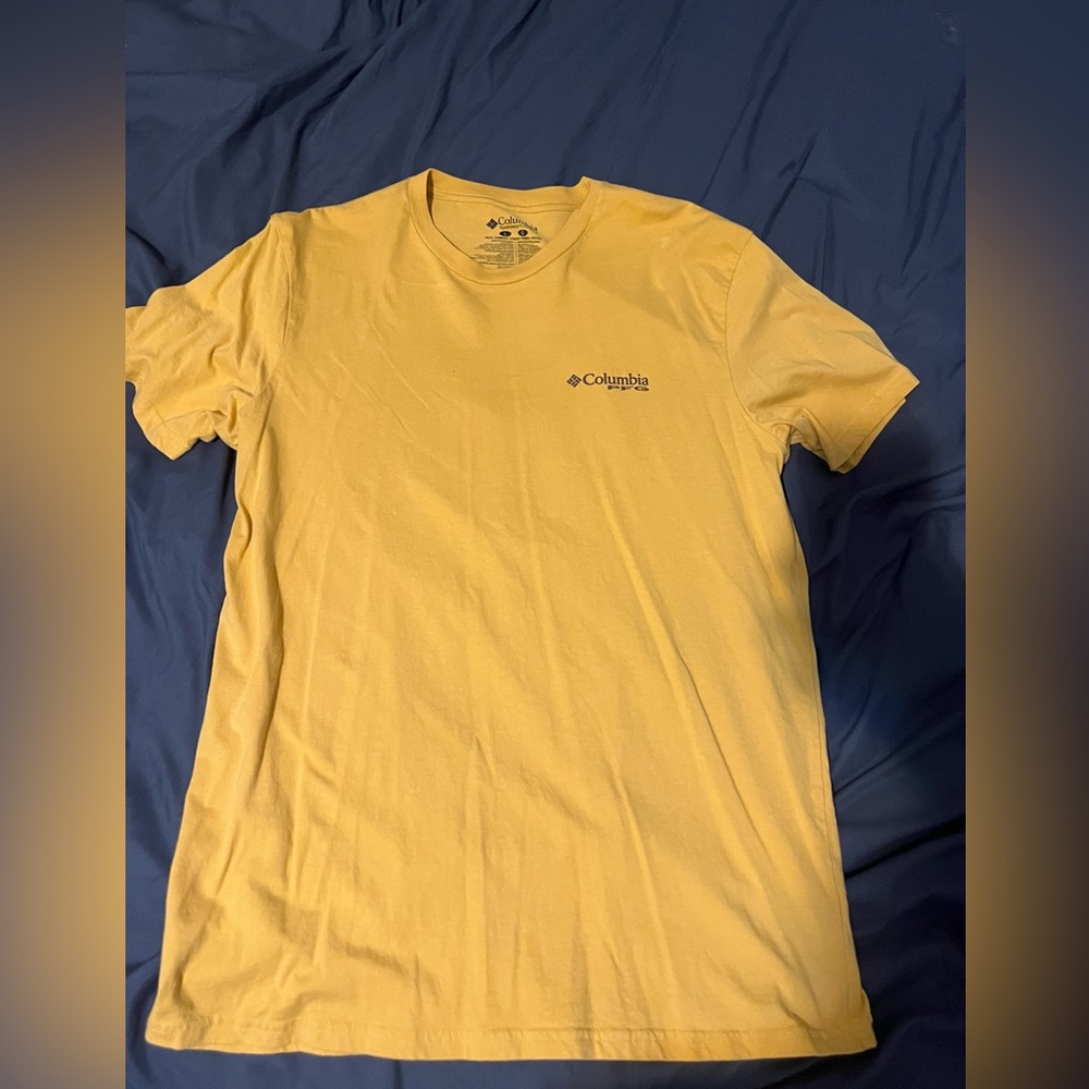 Columbia PFG yellow t shirt large